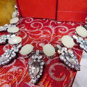 Lia Sophia Statement necklace Bold Dazzling